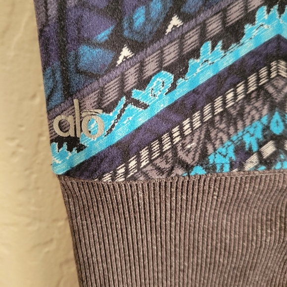 Alo Goddess Legging Size Small - Picture 3 of 4